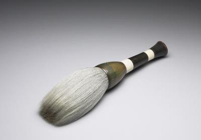 图片[2]-Bulbous-handled horn brush inscribed with “Brush of Guang Tanyu”, Qing dynasty (1644-1911)-China Archive